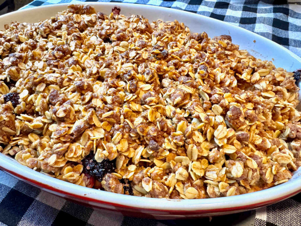 baked apple and blackberry crisp with oat topping