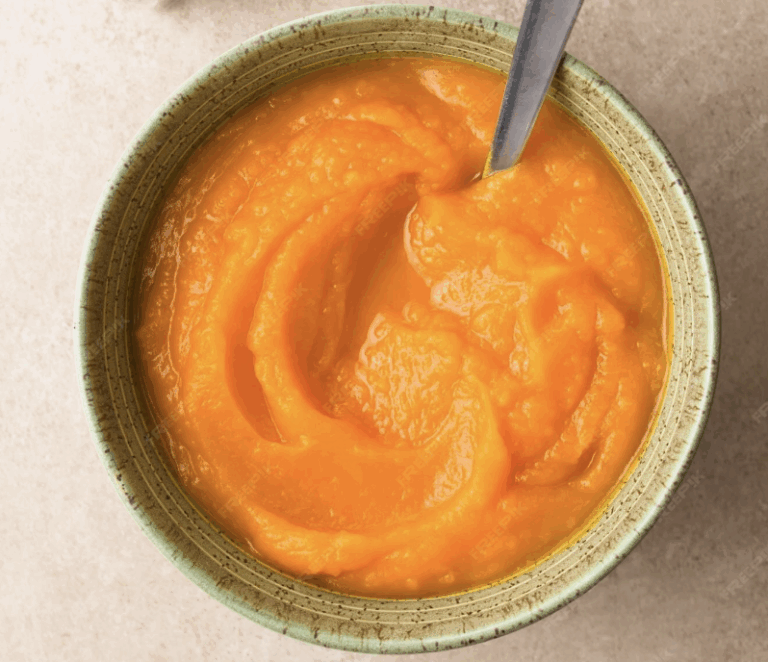 butternut squash puree in a green bowl